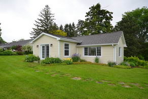 Guest House - Country homes for sale and luxury real estate including horse farms and property in the Caledon and King City areas near Toronto